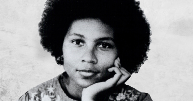 Bell Hooks e a auto-organização negra