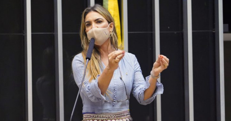 PL 5595: Câmara quer incluir educação como “serviço essencial” para proibir greves pela vida