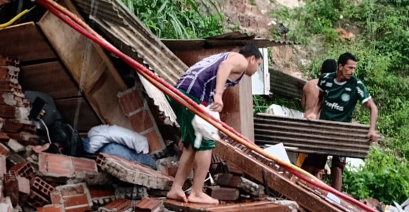 No Recife, um sofrimento com data marcada: chuva causa alagamentos e deslizamento de barreiras