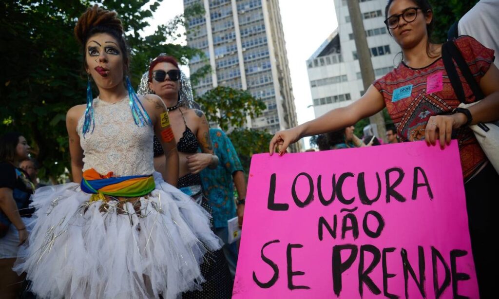 “Pão, vacina, saúde, vida e liberdade”: derrotar Bolsonaro e barrar os retrocessos no campo da Saúde Mental