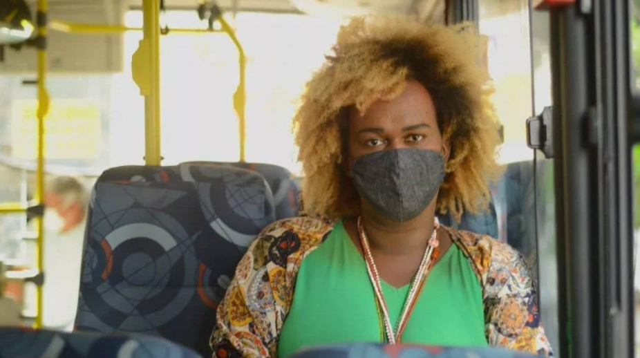 Benny Briolly, vereadora em Niterói, deixa temporariamente o país por ameaças a sua integridade física