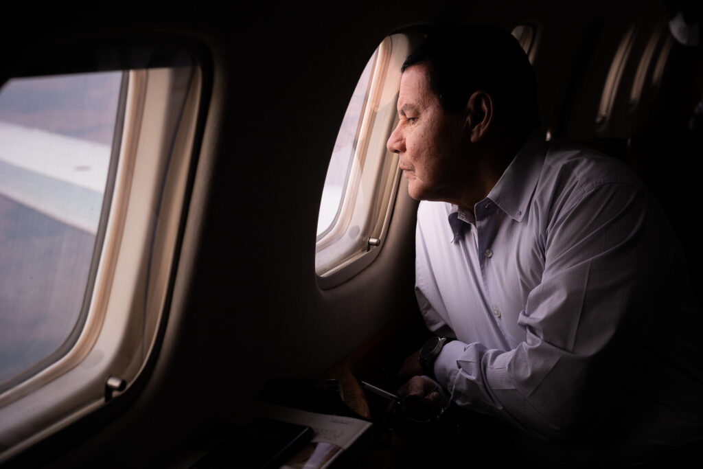 A estratégia dos camuflados: por qual motivo os militares alimentariam uma crise política com Bolsonaro?