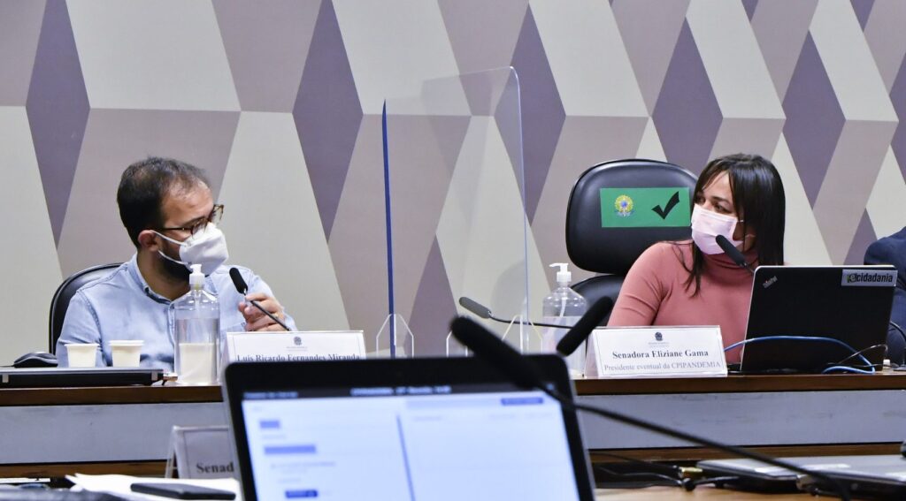 Sem a estabilidade do servidor, não haveria denúncia de compra superfaturada da vacina