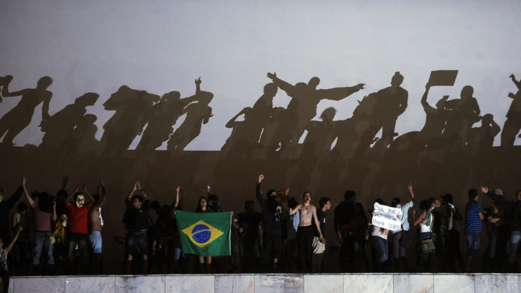 Junho de 2013: O grito que não se calou