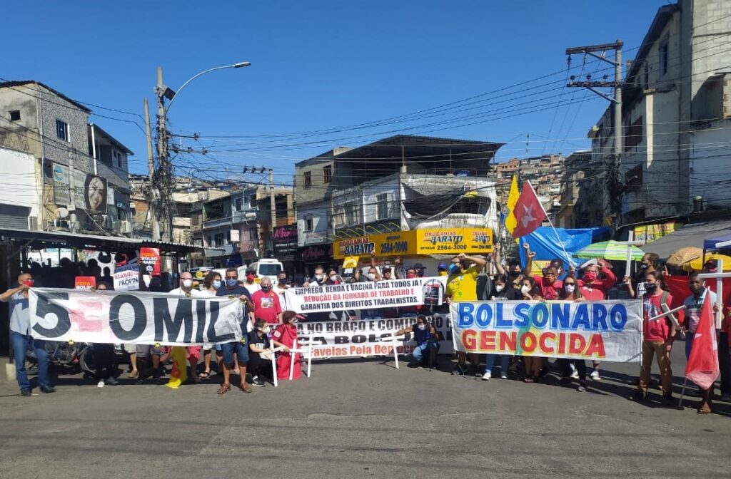 Uma manhã de luta pelo Fora Bolsonaro na Vila Cruzeiro