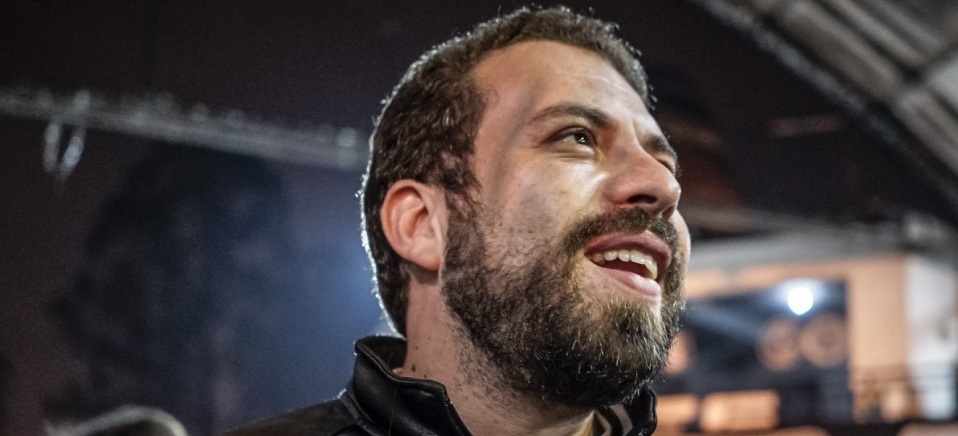 Boulos analisa fiasco do ato pela terceira via e convoca povo às ruas no dia 02