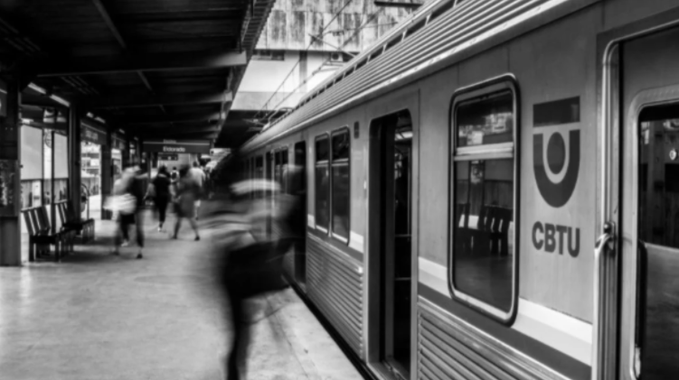 Bolsonaro quer pagar para vender o metrô de BH