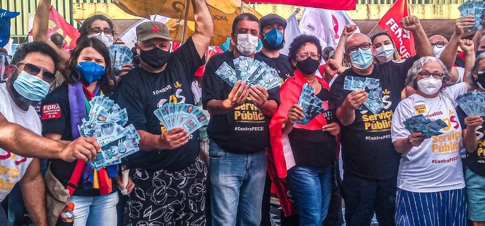 Veja a lista com os atos nos estados neste dia 28, dia dos servidores públicos