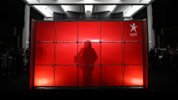 Da hecatombe eleitoral à alternativa estratégica: Sete notas para um balanço à esquerda das eleições de Portugal