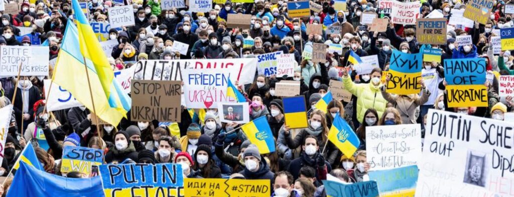 Apelo: Resistência Feminista contra a Guerra