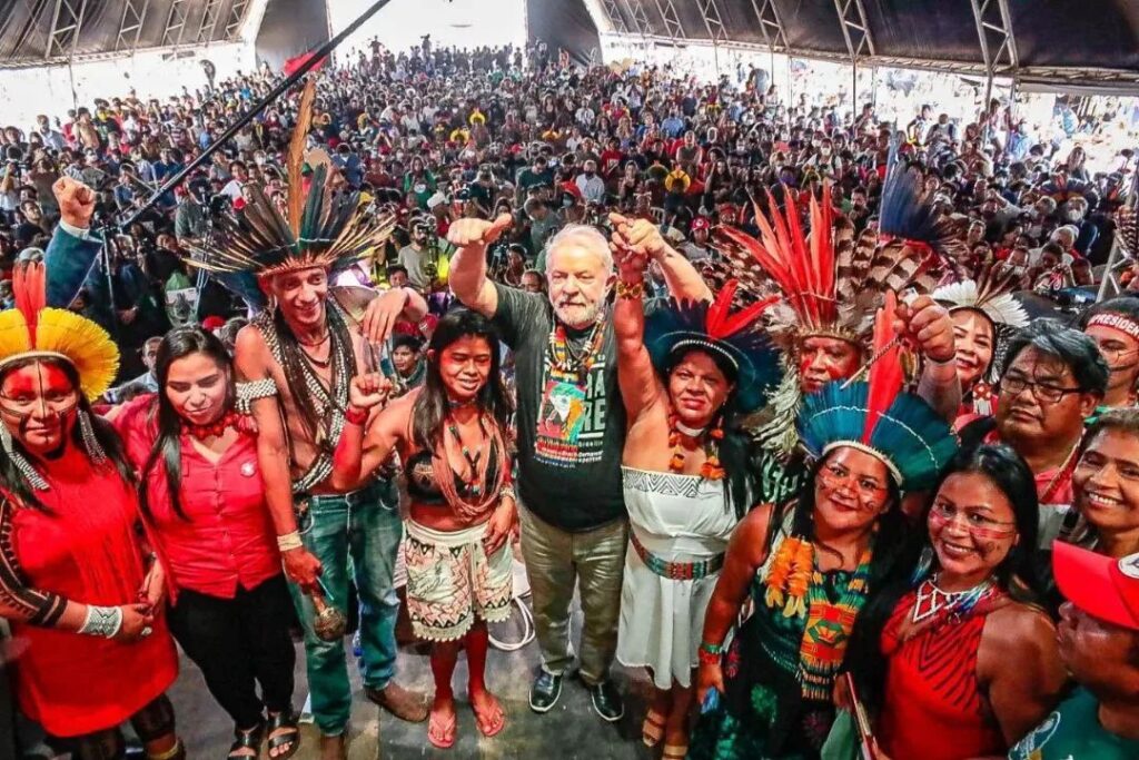 Povos indígenas entregam carta em apoio à Lula, mas alertam: “Não queremos mais Belo Monte”