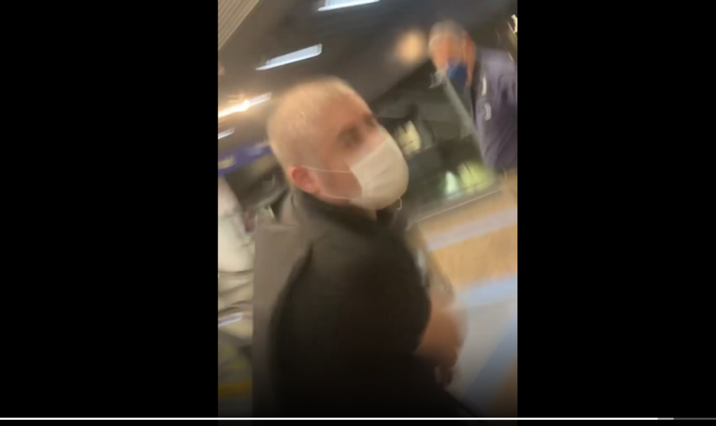 São Paulo: Jovens lésbicas sofrem agressão e homofobia por parte de segurança do metrô