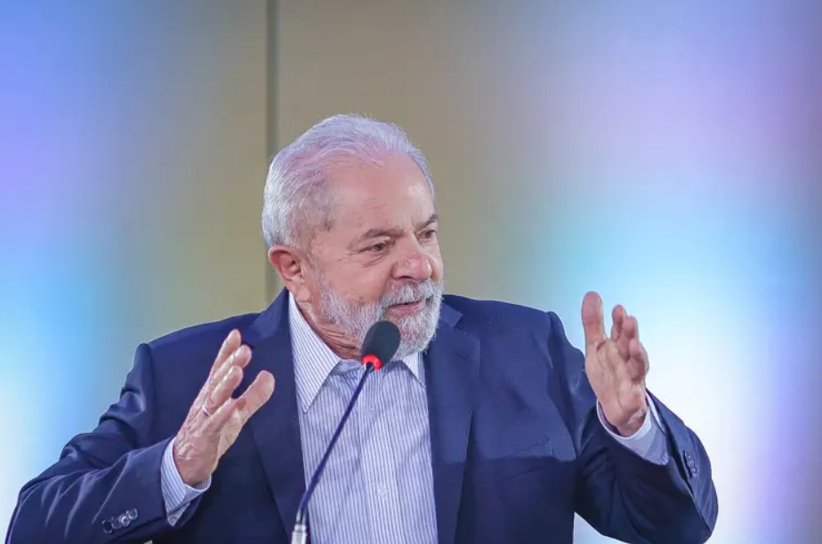 Dar uma chance ao futuro em tempos tenebrosos: “com Lula para derrotar Bolsonaro”