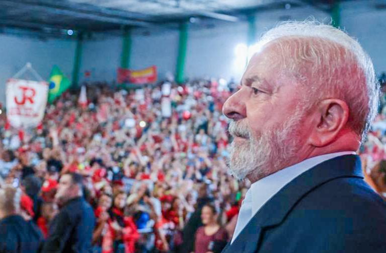 DataFolha indica vitória no 1° turno: todos os votos em Lula!