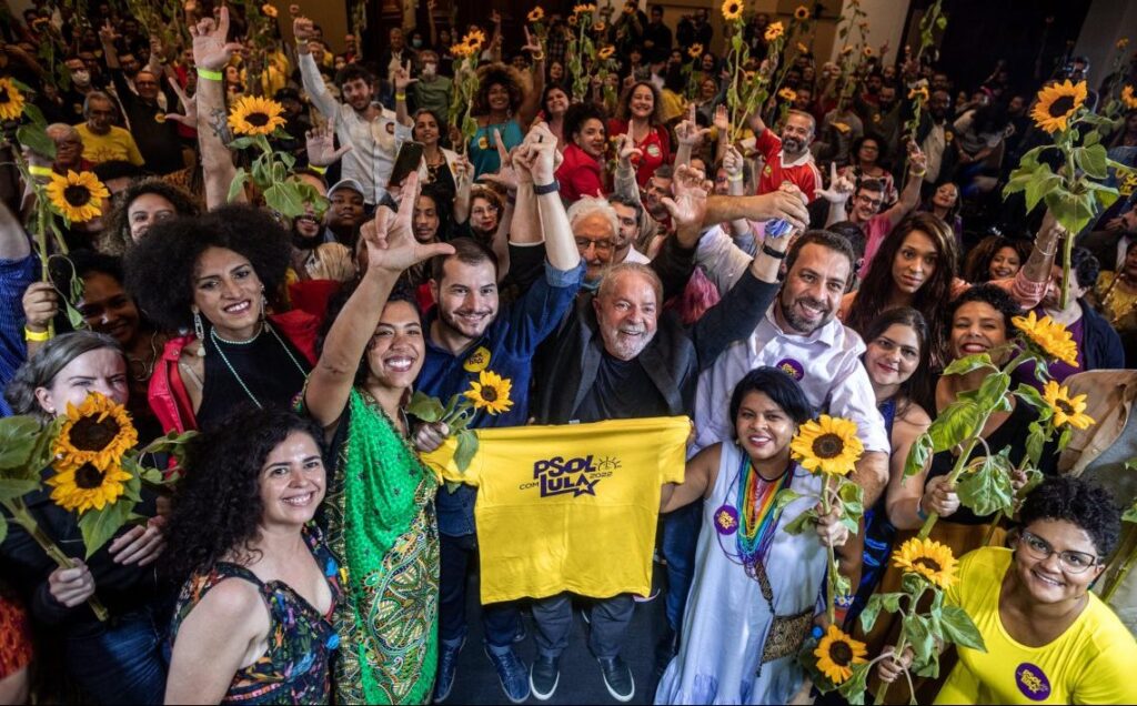 PSOL deve tensionar pela esquerda