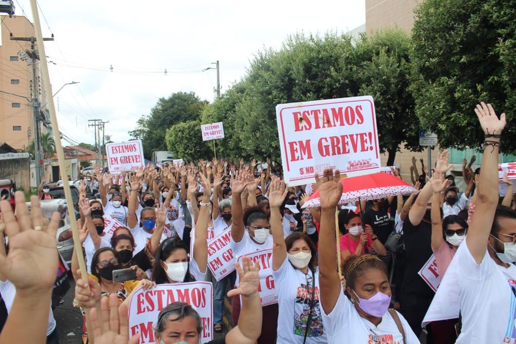 Greve da Educação Municipal de Teresina ultrapassa quatro meses de resistência e luta contra os ataques do prefeito