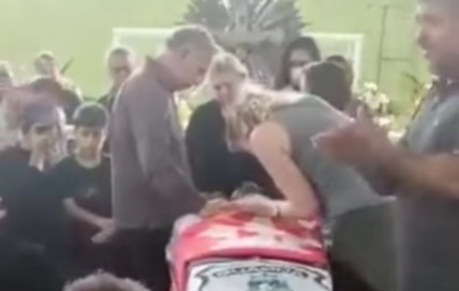 “Saí do funeral devastado!”, conta Orlando Silva, sobre despedida de Marcelo Arruda