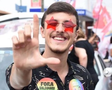 Guilherme Cortez, jovem LGBTQIA+ que enfrentou o ex-ministro Salles em Franca (SP), é eleito deputado estadual