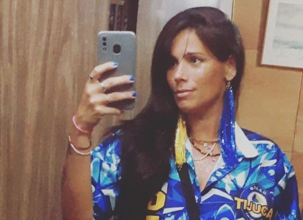 Solidariedade à companheira Rebeca Bricio